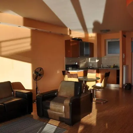 Club218 Lilly Wellness Apartman 公寓 希欧福克