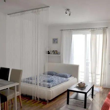Club218 Lilly Wellness Apartman