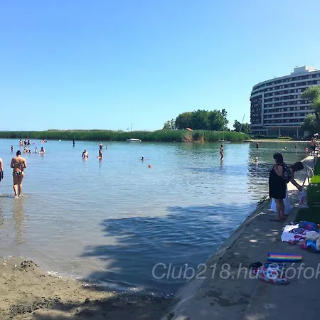 Club218 Lilly Wellness Apartman *