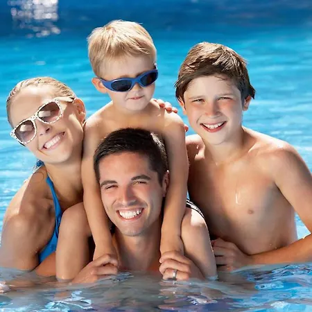 Club218 Lilly Wellness Apartman *