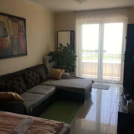 Club218 Lilly Wellness Apartman 公寓 *