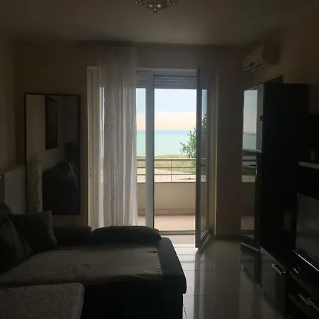 Club218 Lilly Wellness Apartman 公寓 *