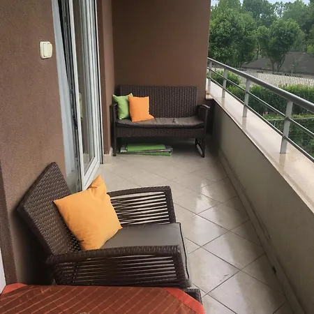 Club218 Lilly Wellness Apartman