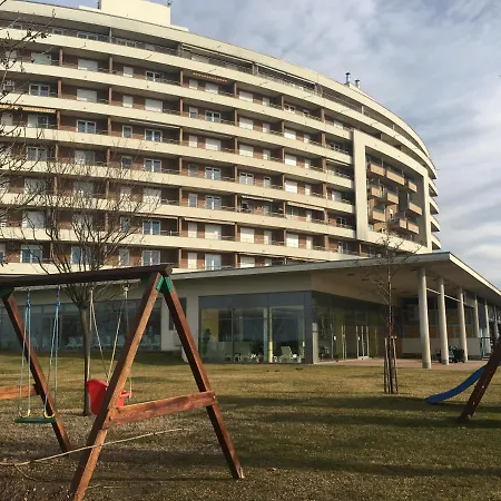 Club218 Lilly Wellness Apartman 公寓 *